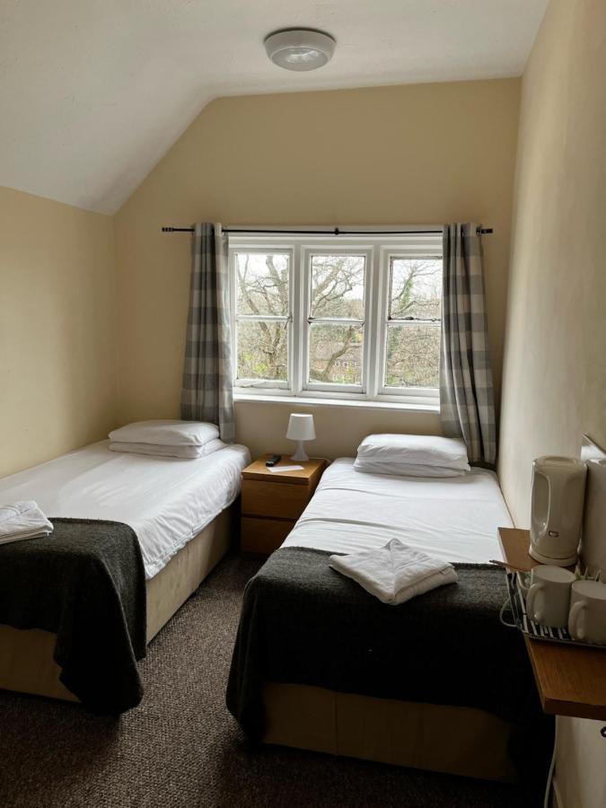 The Admiral Cunningham Hotel Bracknell Exteriör bild
